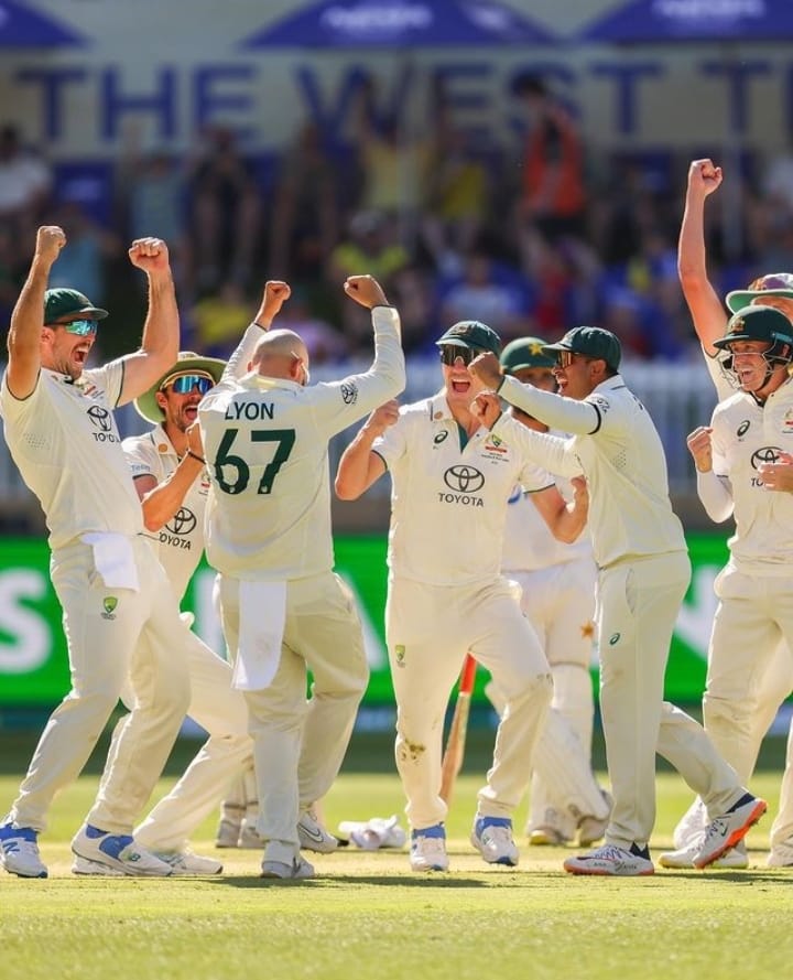 Australia Dominates Pakistan in Test Opener: Mitchell Marsh Shines